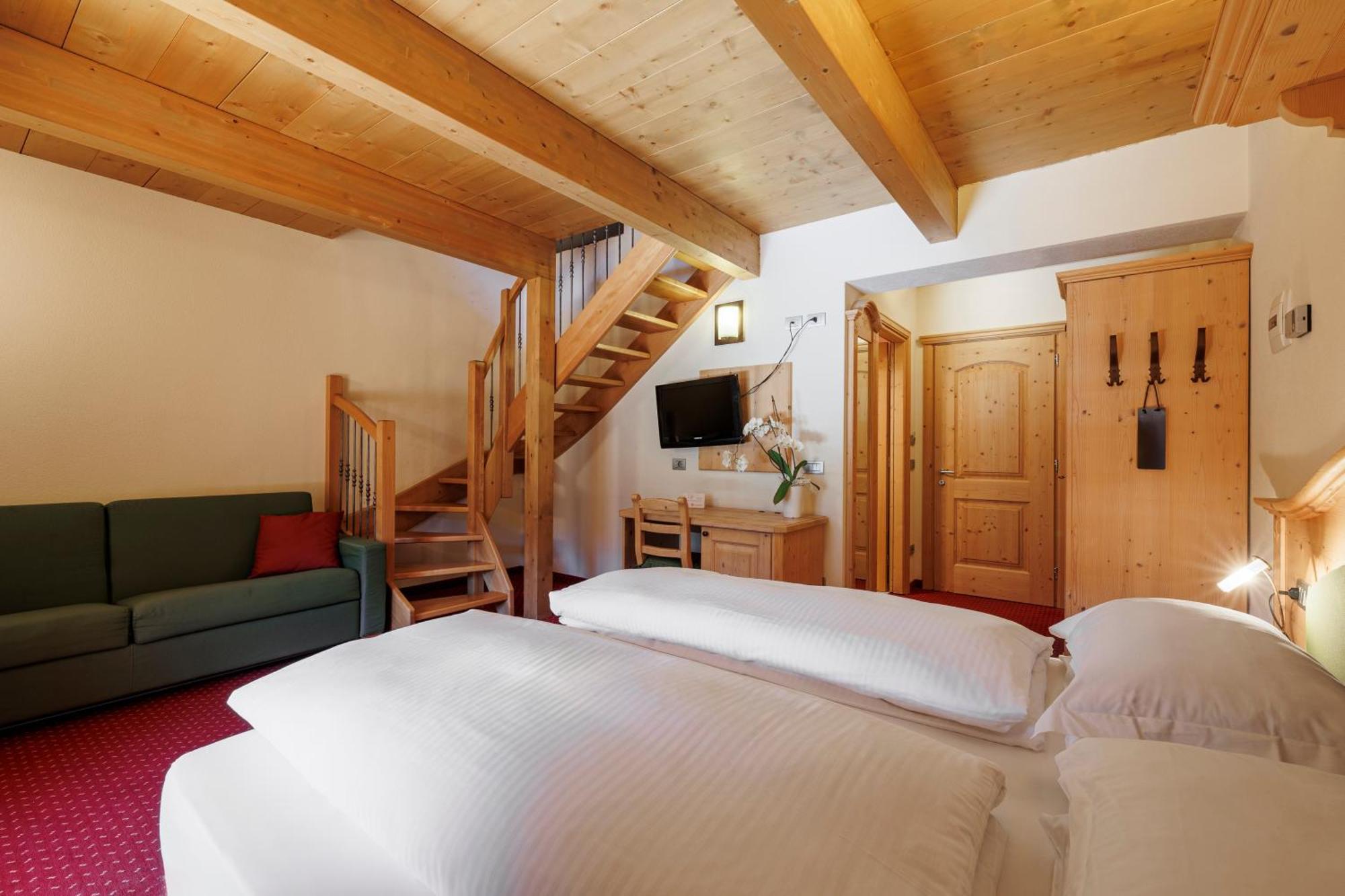 Hotel Miravalle Isolaccia Exteriér fotografie