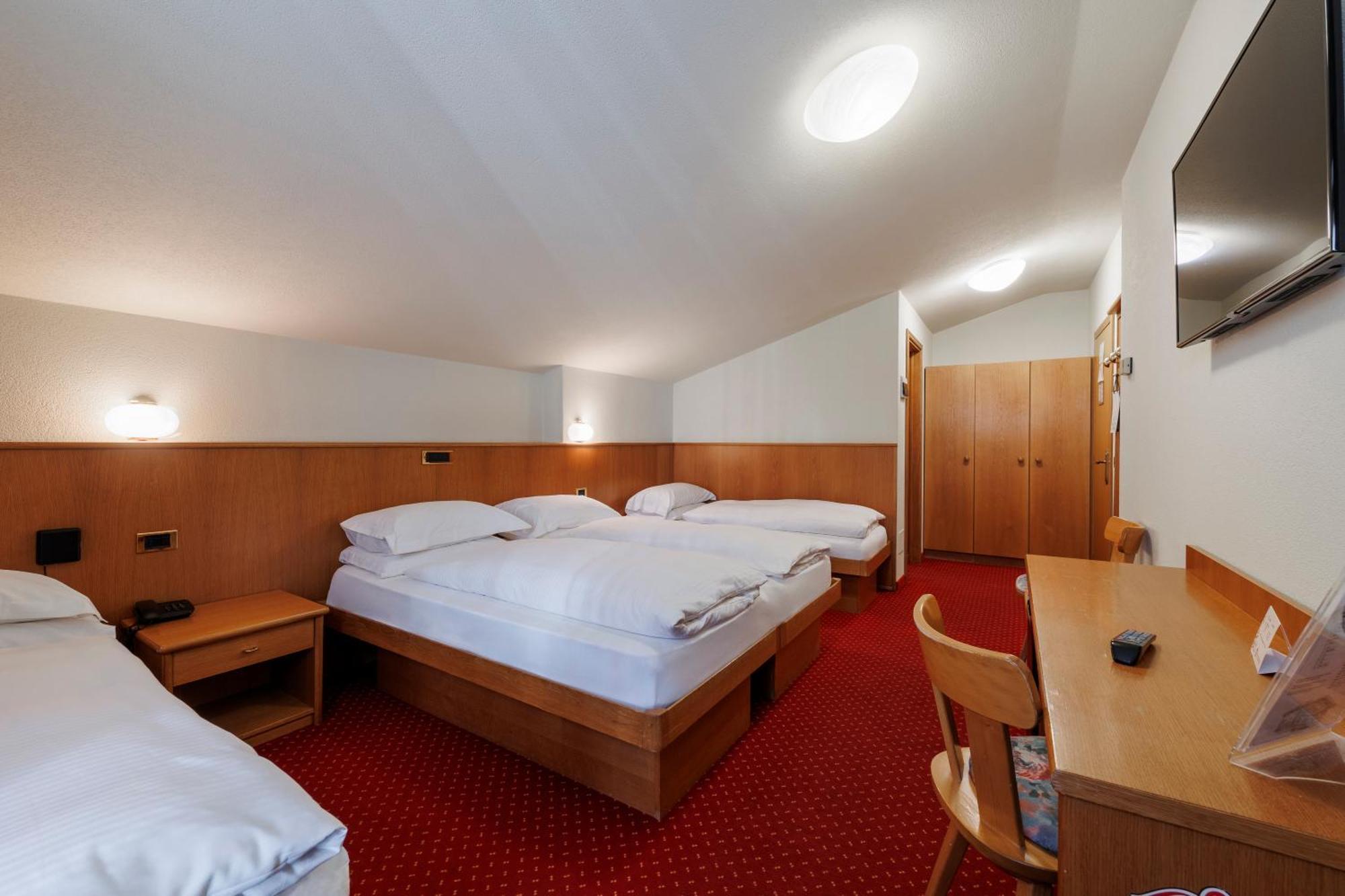 Hotel Miravalle Isolaccia Exteriér fotografie
